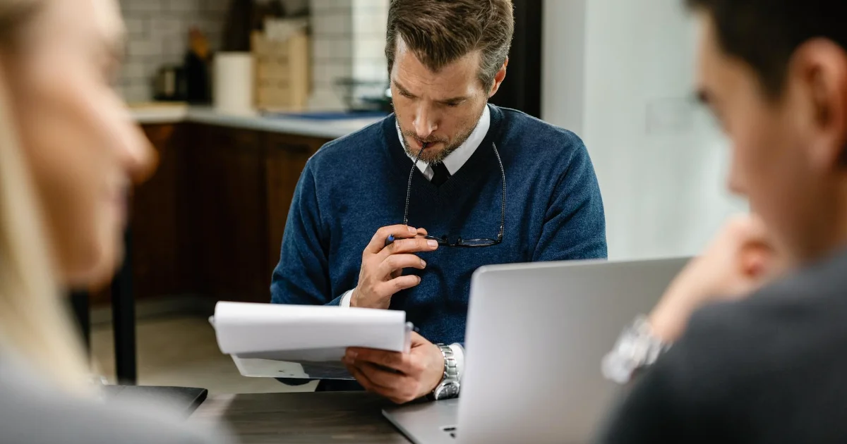 105-job Loan officers