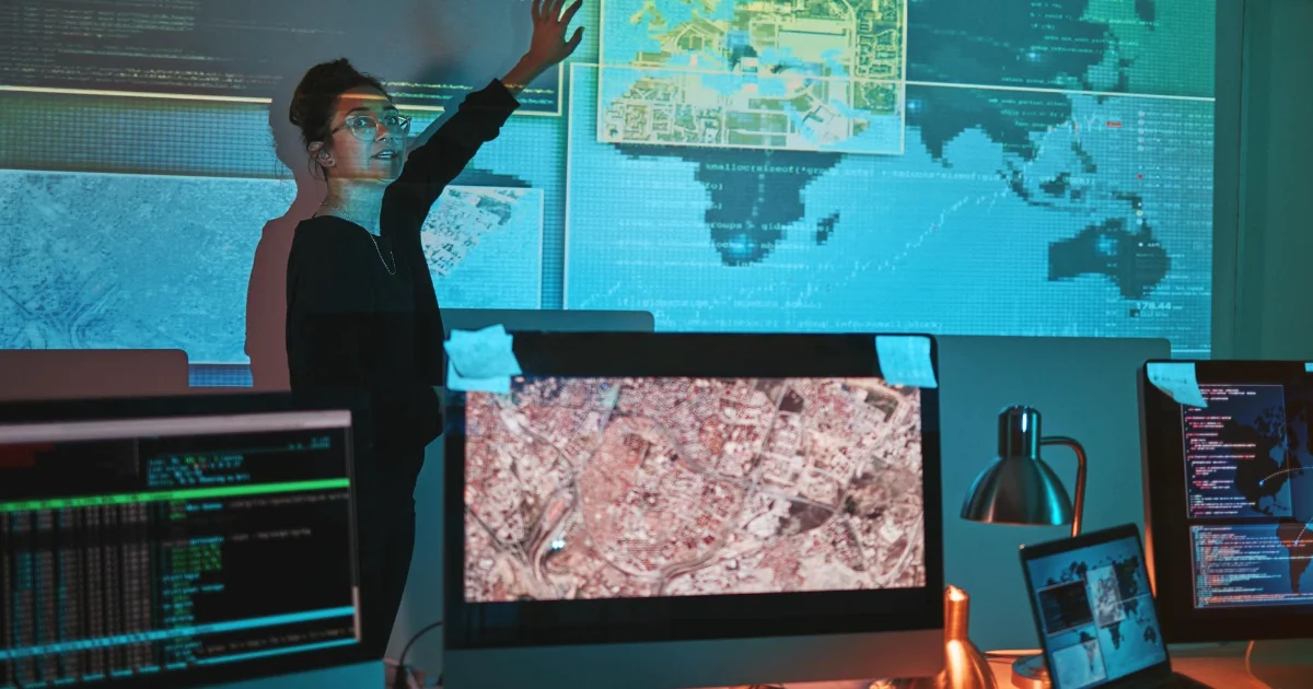 130-job Geographic information systems technicians