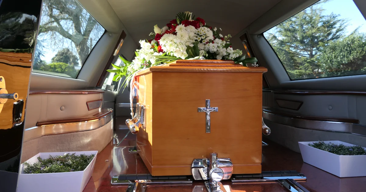 41-job Funeral service managers