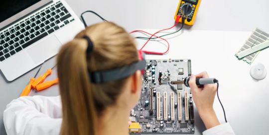 Electronics engineering technologists
