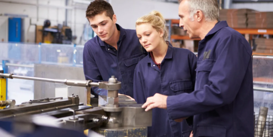 Manufacturing engineering technologists