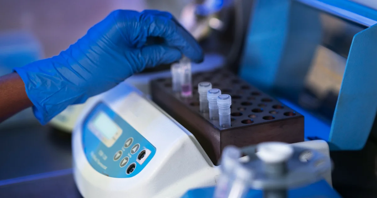 Biological technicians