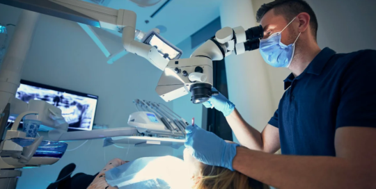 Oral and maxillofacial surgeons