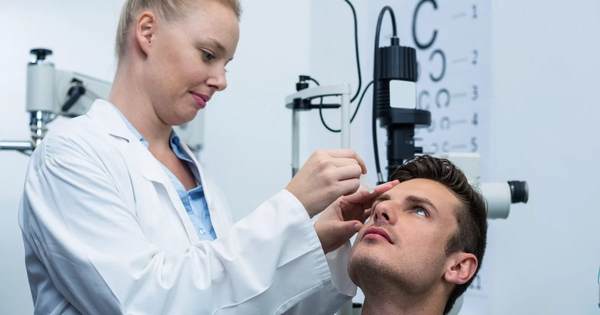 Ophthalmic medical technicians