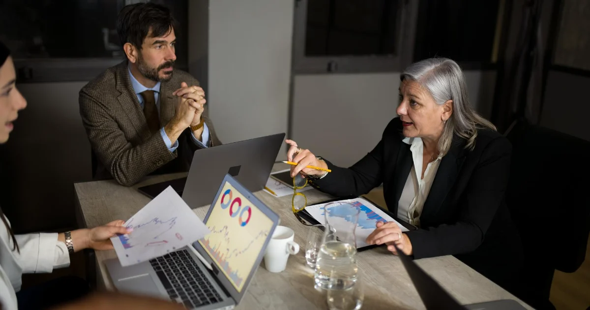 Supervisors of non retail sales workers