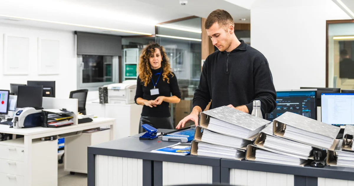 Human resources assistants, except payroll and timekeeping