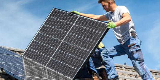 Solar photovoltaic installers