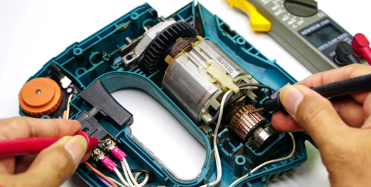 Electric motor, power tool, and related repairers