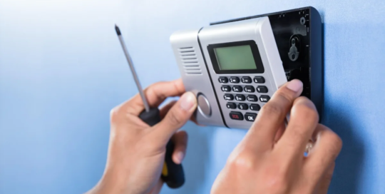 Security and fire alarm systems installers