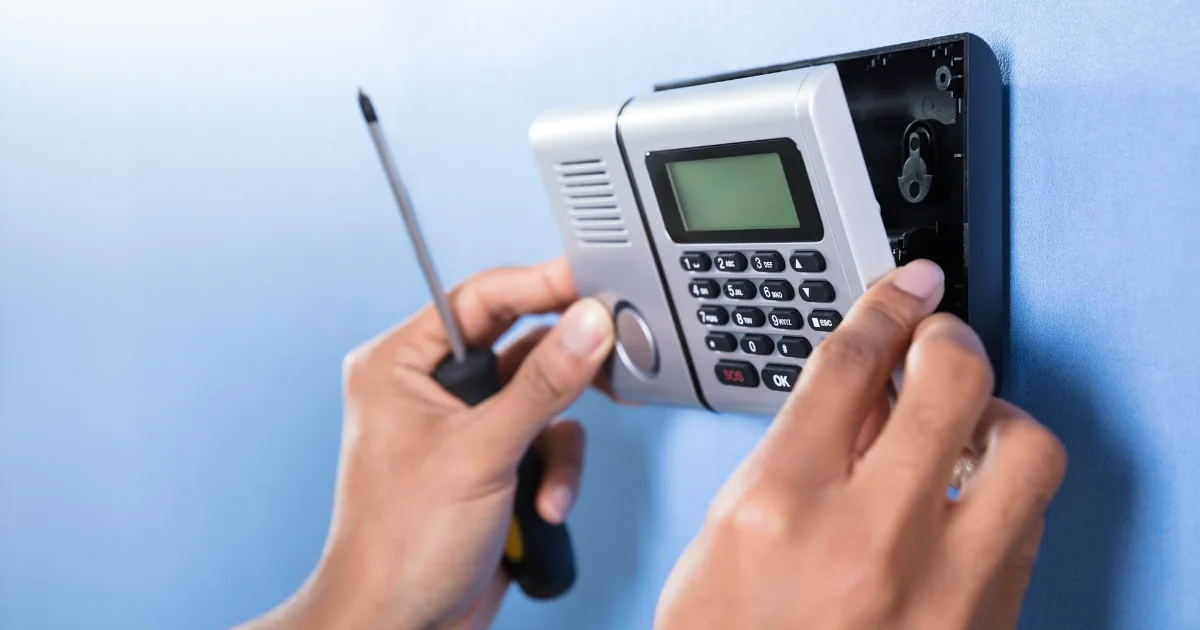 Security and fire alarm systems installers