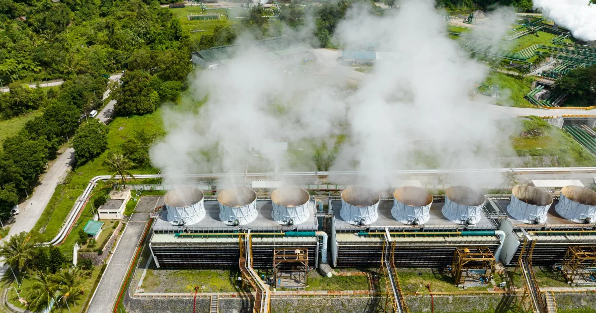 Geothermal technicians