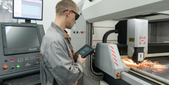 Computer numerically controlled machine tool programmers, metal and plastic