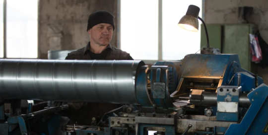 Rolling machine setters, operators, and tenders, metal and plastic