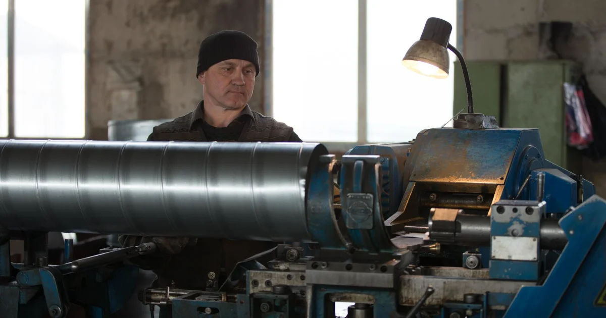 Rolling machine setters, operators, and tenders, metal and plastic