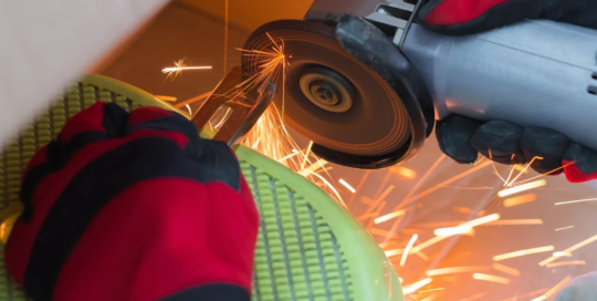 Grinding, lapping, polishing, and buffing machine tool setters, operators, and tenders, metal and plastic