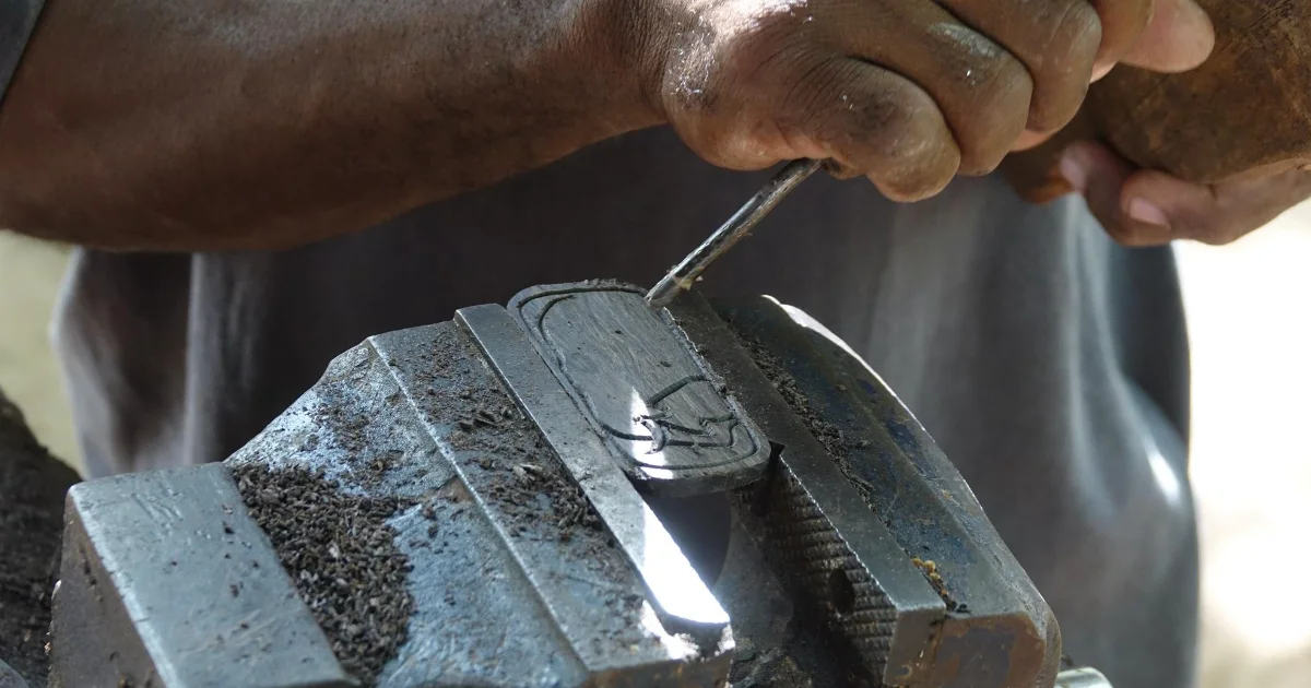 Molding, coremaking, and casting machine setters, operators, and tenders, metal and plastic