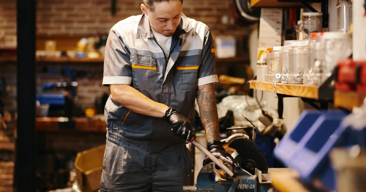 Tool grinders, filers, and sharpeners