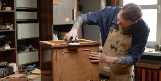 Cabinetmakers and bench carpenters