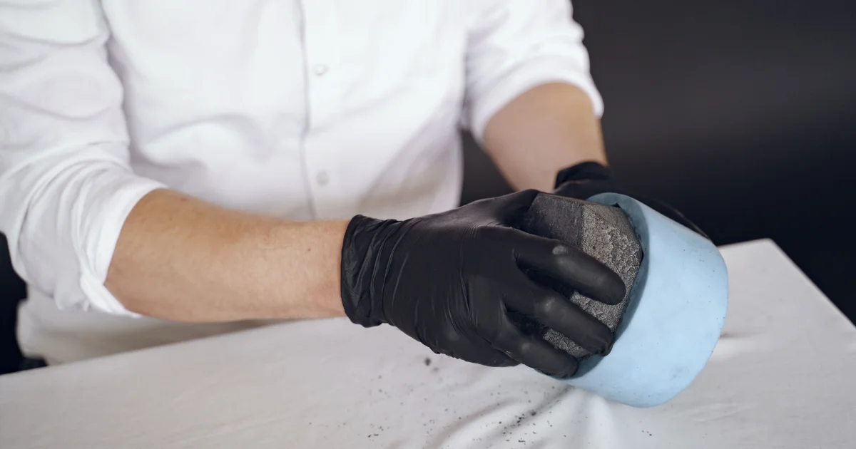 Molding and casting workers