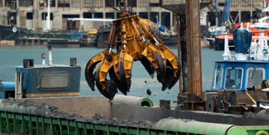 Dredge operators