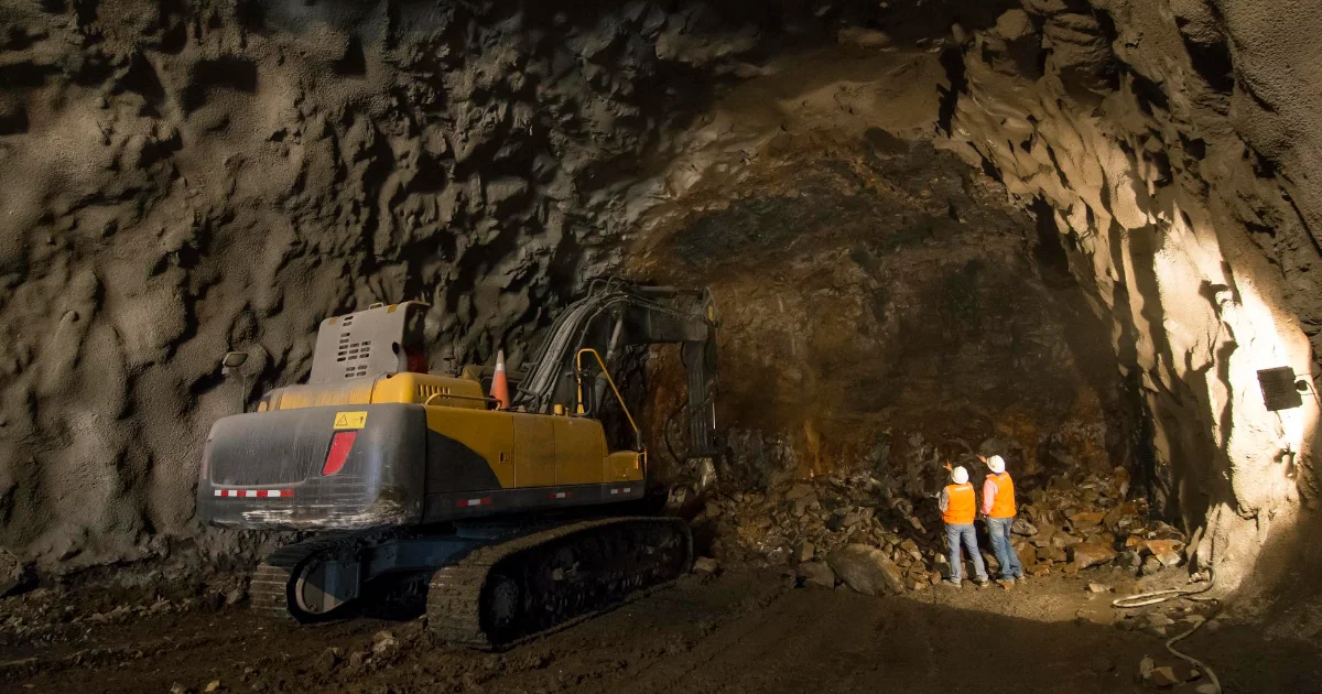 Loading machine operators, underground mining