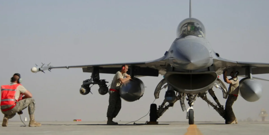 Aircraft launch and recovery specialists